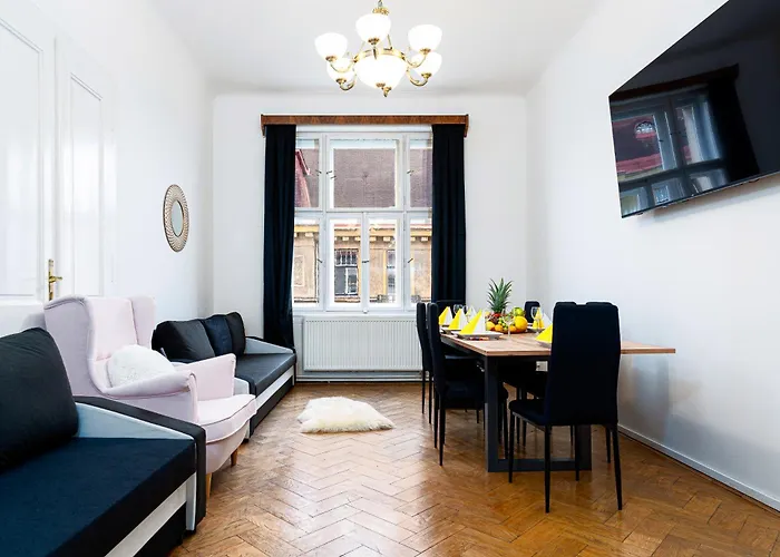 Victory Noble Estate アパート *