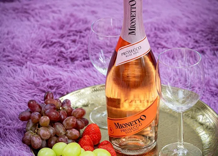 Victory Noble Estate アパート *